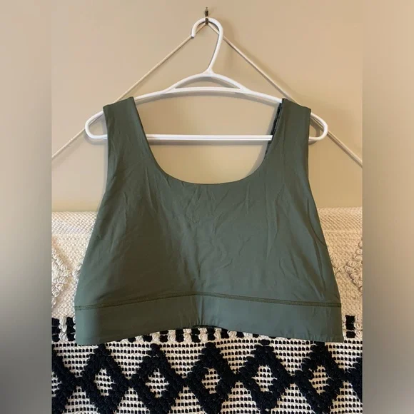 Fabletics Sports Bra - Reversible - Picture 6 of 9